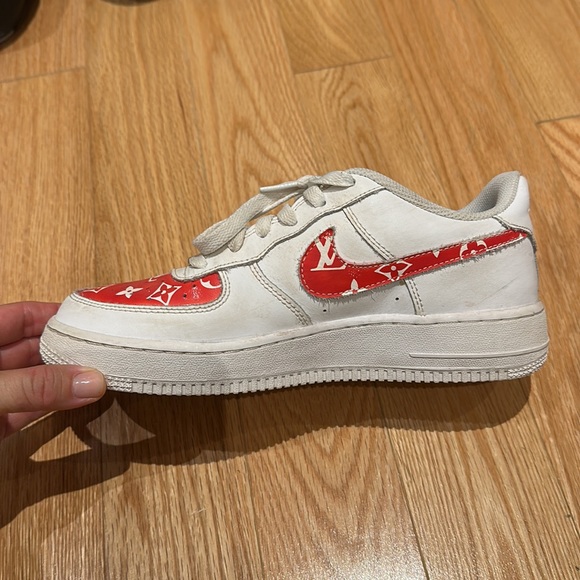 Custom painted Air Force ones - Picture 3 of 7